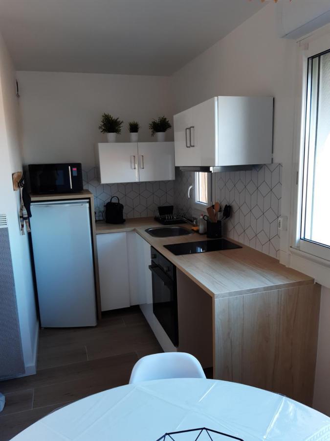 Appartement 2 Pieces Les Arcades - Draps Et Serviettes Non Fournis ลูกัท ภายนอก รูปภาพ